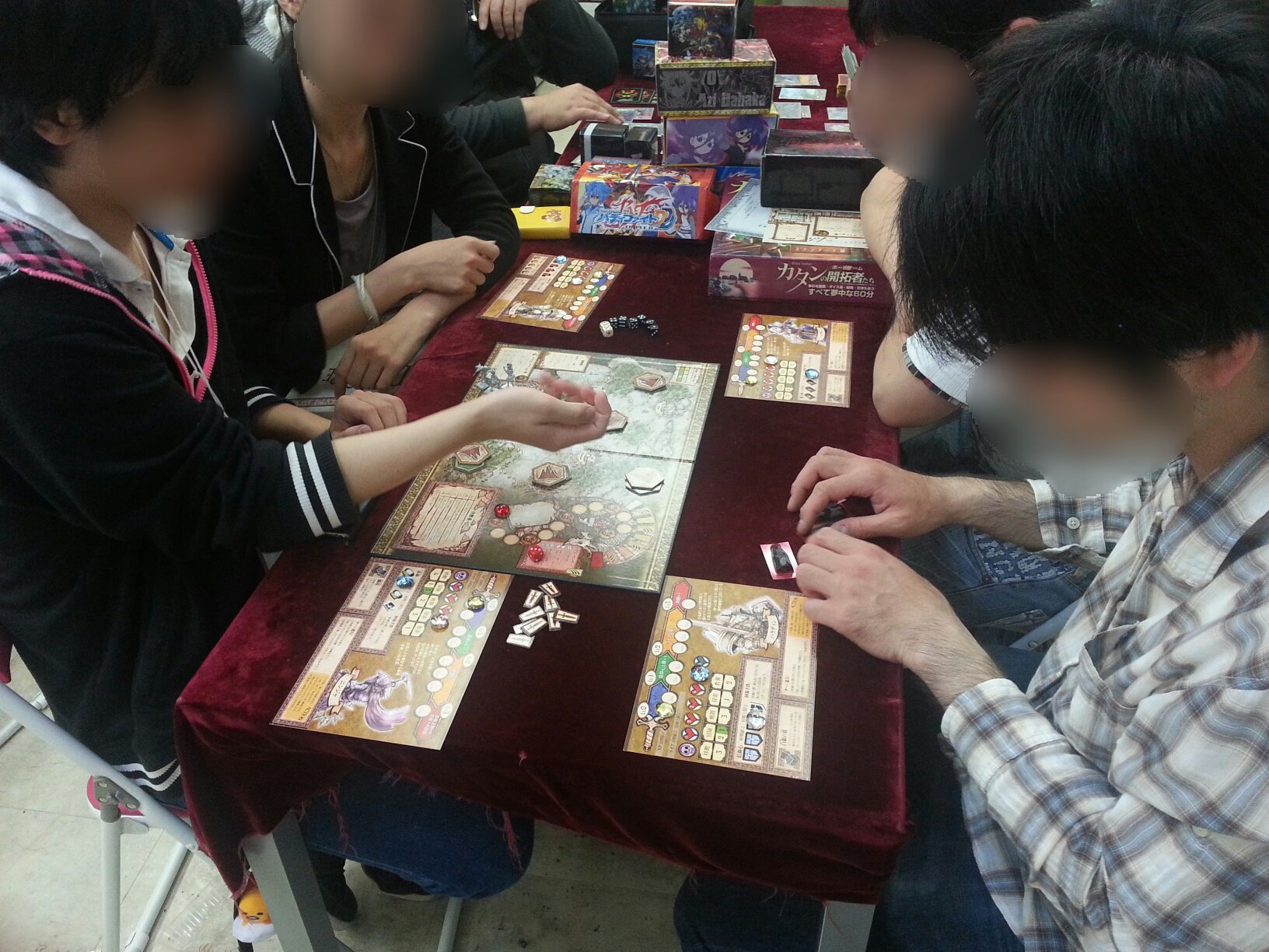 カードキングダム川口駅前店 毎週日曜日18時から ボドゲの日 デュエルスペースでボードゲームでみんなで遊ぼう メジャーなカタンやドミニオンの他 みんなで協力してドラゴンを倒すドラスレ わたなべ 神経衰弱なんてのも 途中参加 離脱もok