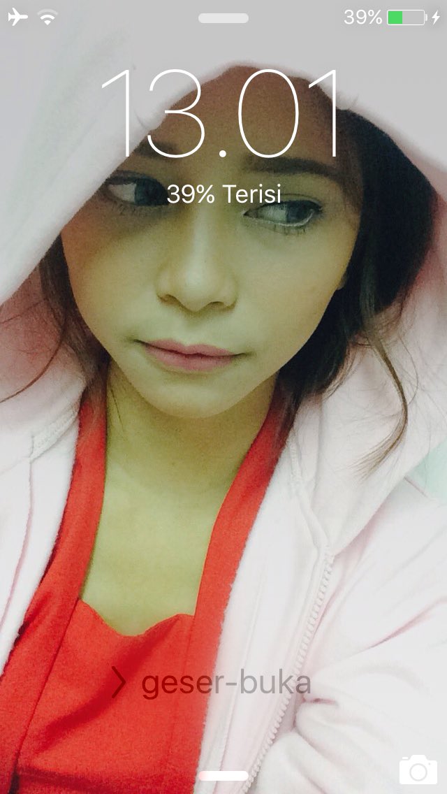 NovianaticLovey's tweet photo. Ketjeh ava ama lockscreen nya😂😂😂 https://t.co/7wZAk10ZQx