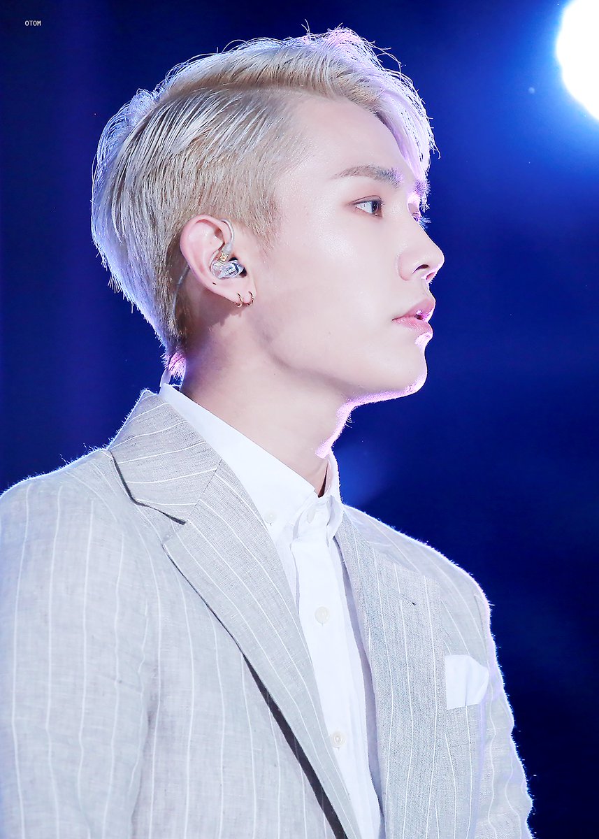 OTom_U's tweet photo. 160604 #드림콘서트 #드콘 
#btob #비투비 #정일훈 
@BTOB_ILL 

https://t.co/dVeFidx94n

https://t.co/DpmcC2D7WR https://t.co/kMZM21gEbV