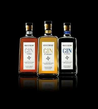 Inverroche's tweet photo. Happy #WorldGinDay from #TeamInverroche. #KeepitLocal #Cheers https://t.co/DiGK5VygTN