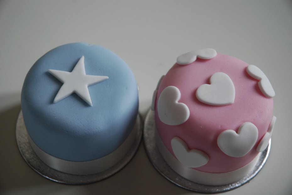 We’re back this week at <a href="/BarnesFarmersMk/">BarnesFarmersMarket</a> from 10am.  See you there. #cakes #londonfarmers pieceofheaven.co.uk