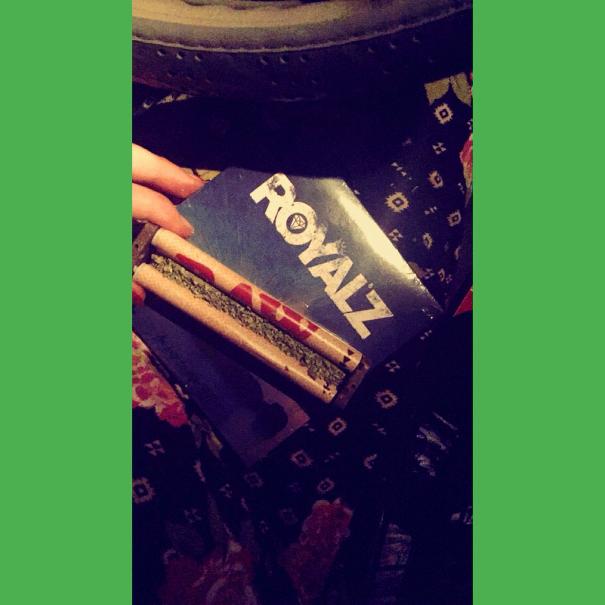 ambiciousdreams's tweet photo. @ROYALZ_Official yer album is flame af and haven't even opened it😂. Good show lads 🎉. Have a good one. Know I will 😝 https://t.co/9hNCLZVrSp