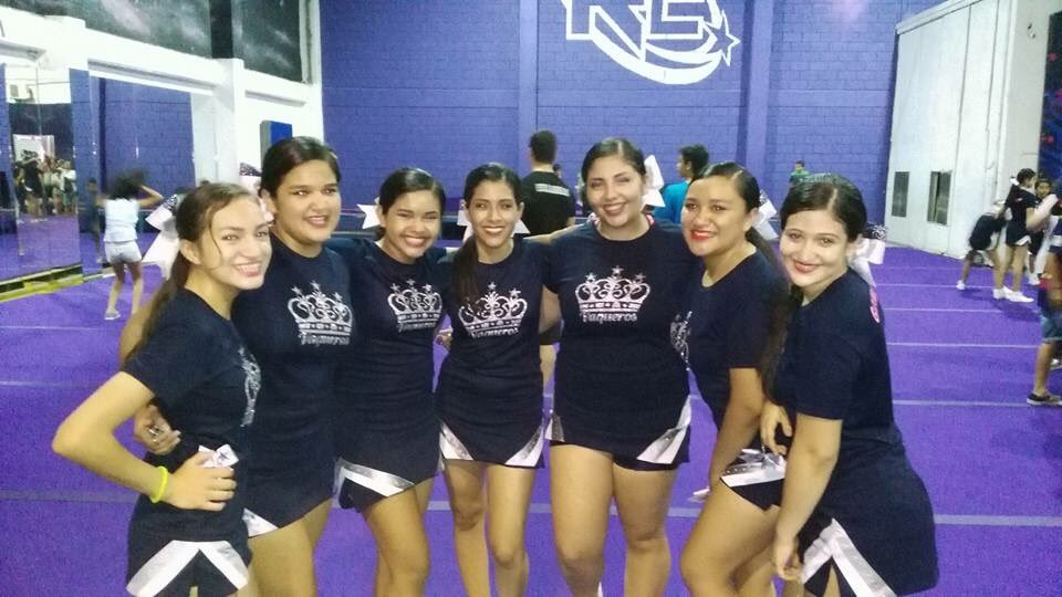 brenda_torresc's tweet photo. Mis favoritas😻👏🏻 #sevandos 😭 @MelissitaManzo @cecyzapata00 @Valeria210810 @LizcanoCynthia https://t.co/OHDn3xKDA0