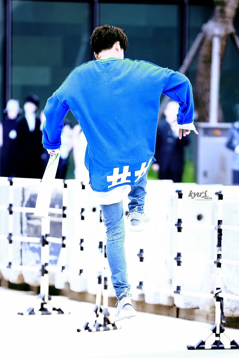kyus4kj's tweet photo. Good Afternoon~❤날리네용~✈  #김규종  #DoubleS301 https://t.co/VAS4yjPTFT