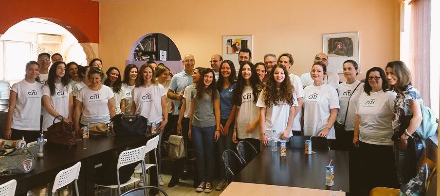 gmitcalfe's tweet photo. Many thanks to all the #CitiVolunteers today supporting @praksisgr in Athens, Greece! Great job friends 😀 https://t.co/uonDzZdIX6