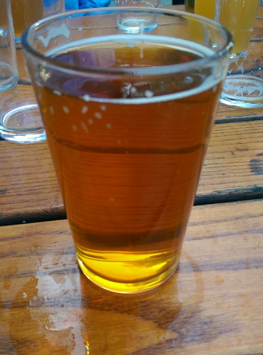 MyCheekyPint's tweet image. Finally earned this badge whilst @eustontap with @fourpurebrewing&apos;s delicious Planet Simcoe! Cheers! 🍻😄🍻 #craftbeer