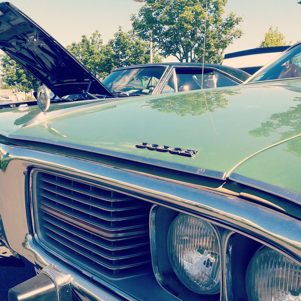 Noch bis 15 Uhr bei Globus.

#americandream #us-cars #chrom #dodge #piste #stadtmagazin #rostock #globus