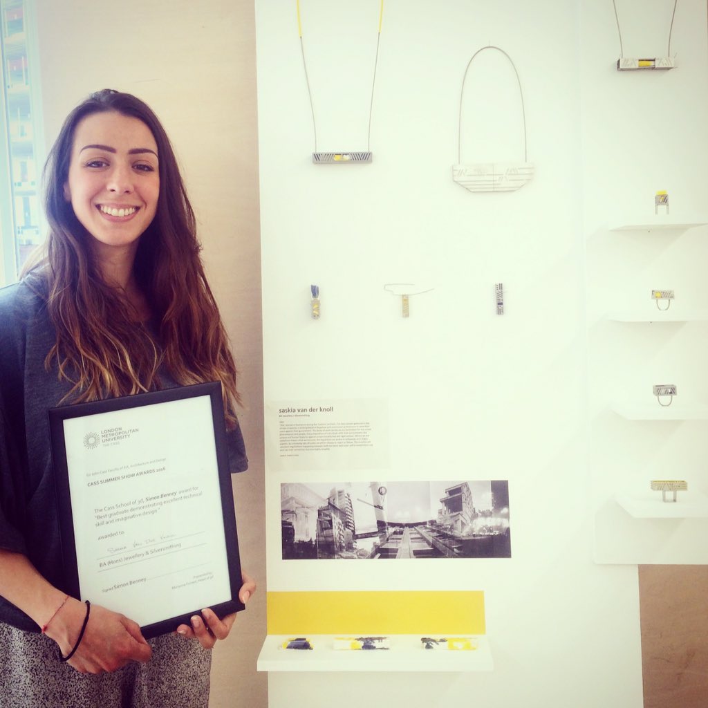 saskia_vdk's tweet photo. Very happy and honoured I won the Simon Benney award - Thank you! #thecass #degreeshow #design #award #jewellery https://t.co/RYZ6ajuaKj