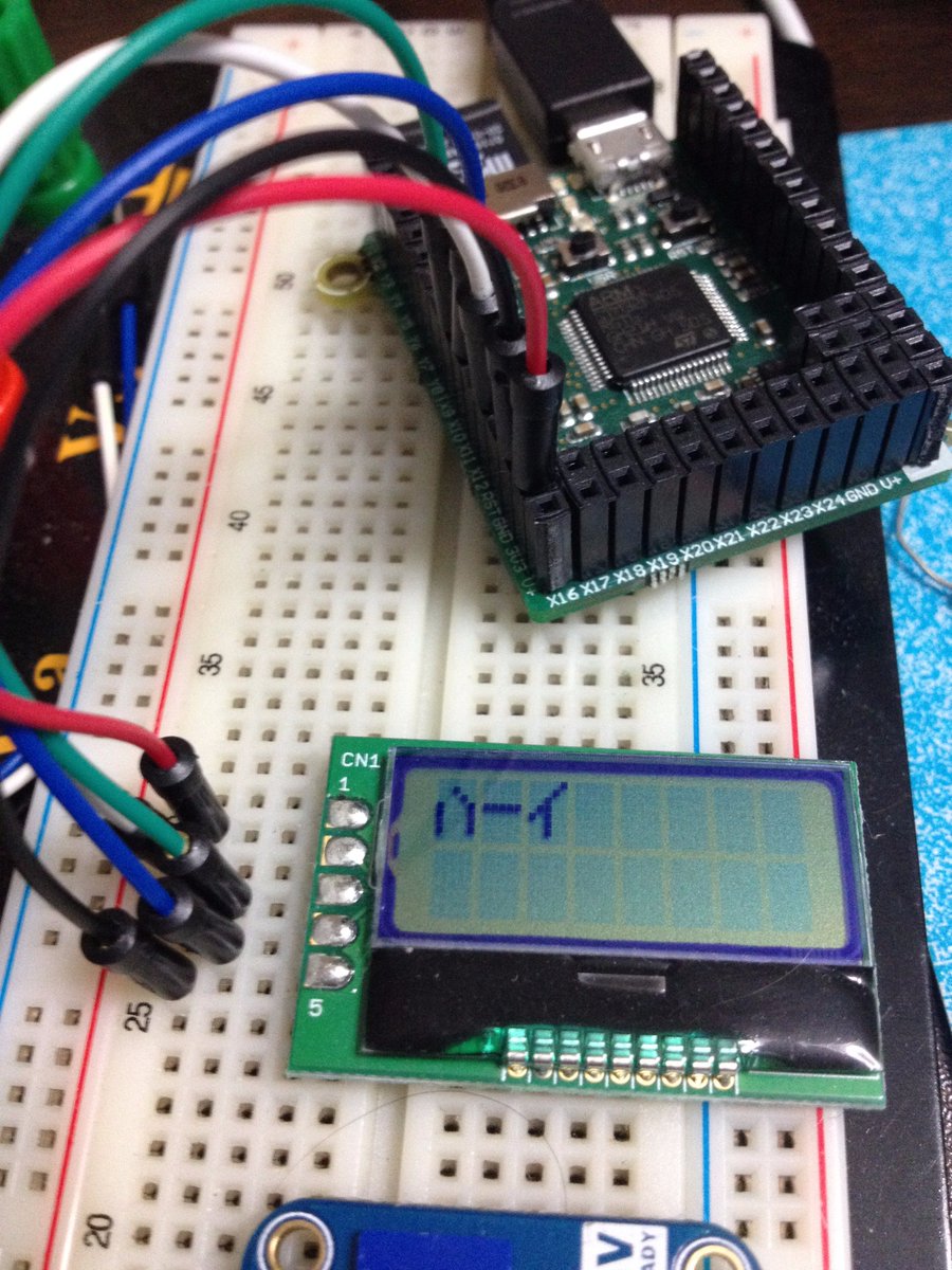 hiroki8080's tweet image. よぉおおおし！やっとLCDに表示できた！！
#pyboard