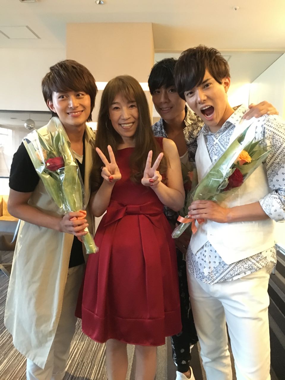鈴木由美子 Auf Twitter もう死んでもいいっス 白鳥麗子でございます 鈴木由美子 Auf Twitter もう死んでもいいっス 白鳥麗子でございます