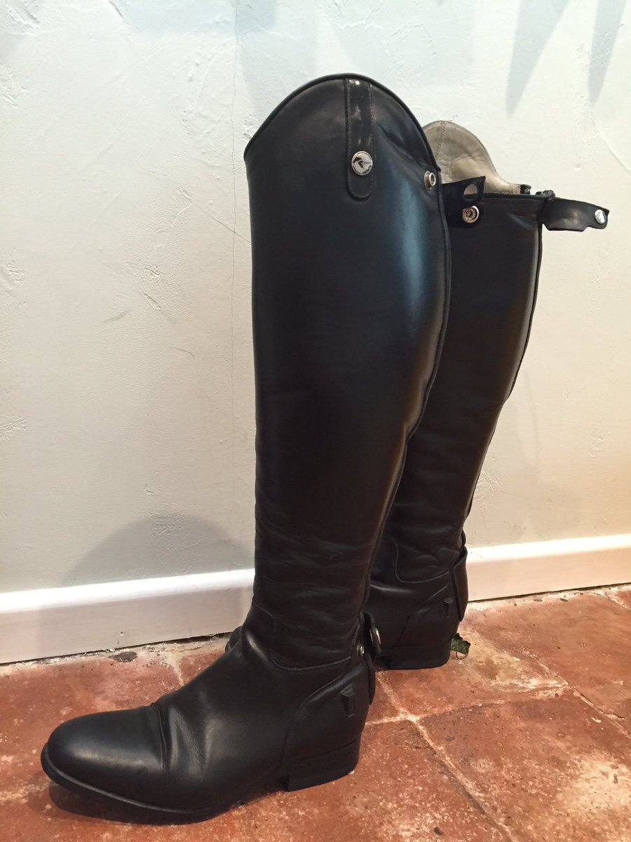 Years old, heavily used and still gorgeous and the most comfortable boots ever <a href="/CelerisUK/">Celeris UK</a> ❤️