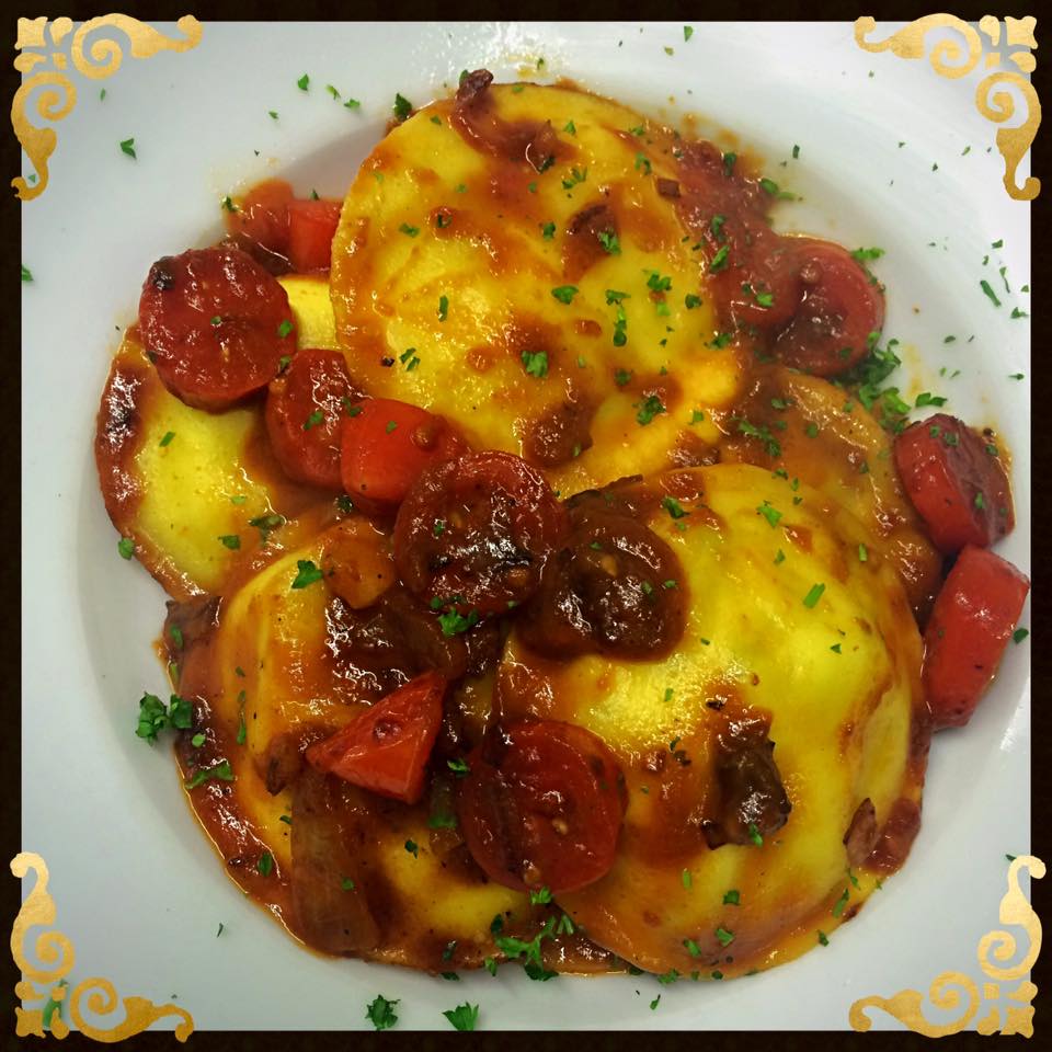 VesuviusME15's tweet photo. Here is what you missed on our Bday with @DuoLyrae. What a night! #vesuviusrestaurant #italianfood #musicaldining https://t.co/0t3wBA1A11