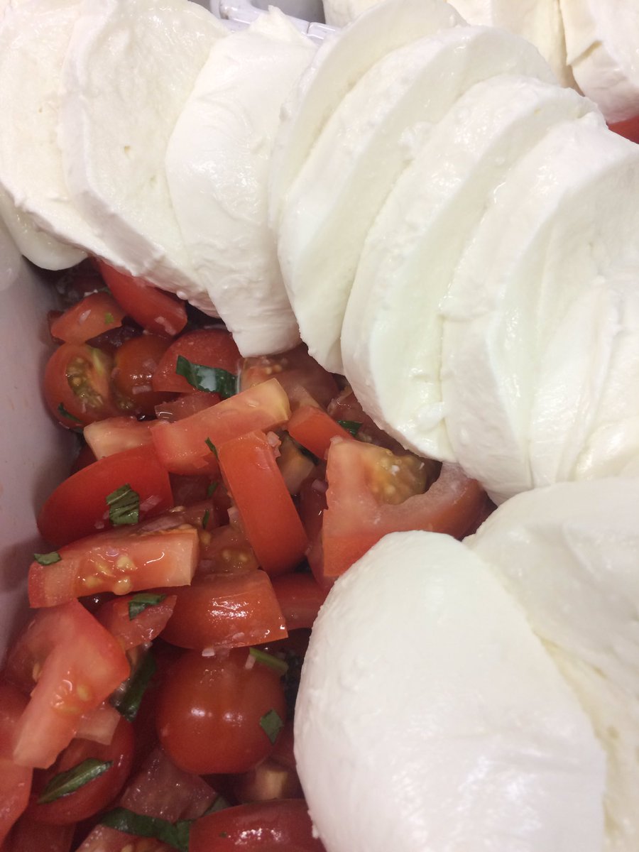 Nicki_Strobel's tweet photo. Tomato salad with lovely mozzarella #OGEeats https://t.co/D6w6XOw5MB