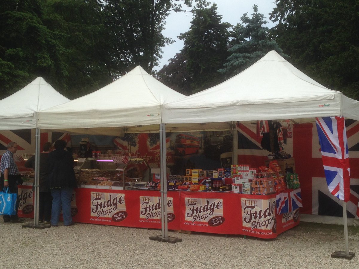 Heerlijke pie's, echte fudge en mooie gemengde kruiden om uw eigen saus mee te maken of om uw vlees/vis te kruiden.