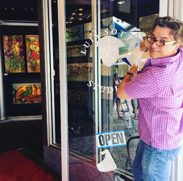 LuisSottil's tweet photo. Getting the signs put up@the latest Luis Sottil Gallery in Key West, FL.  #luissottil #naturalismo #fineart #keywest https://t.co/4PGUm4KsSB