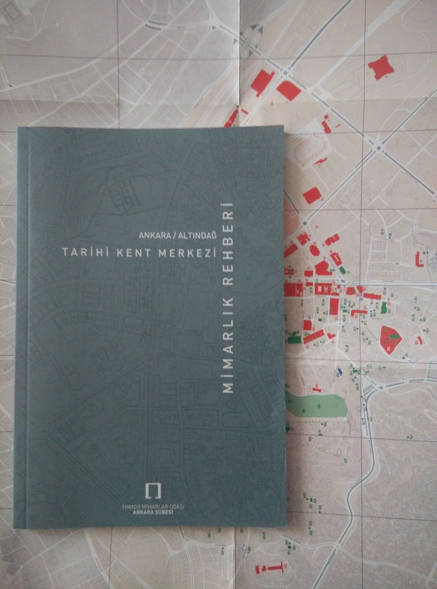 @hidrellez_ Bu kitap yanındaki harita ile beraber kent merkezini gezerken işinize yarayabilir.