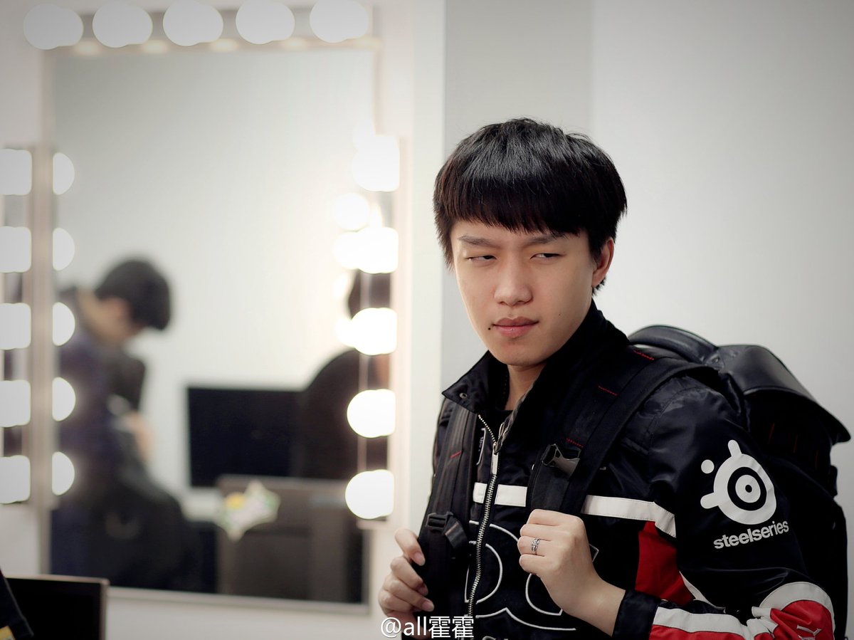 EDward Gaming tweet media