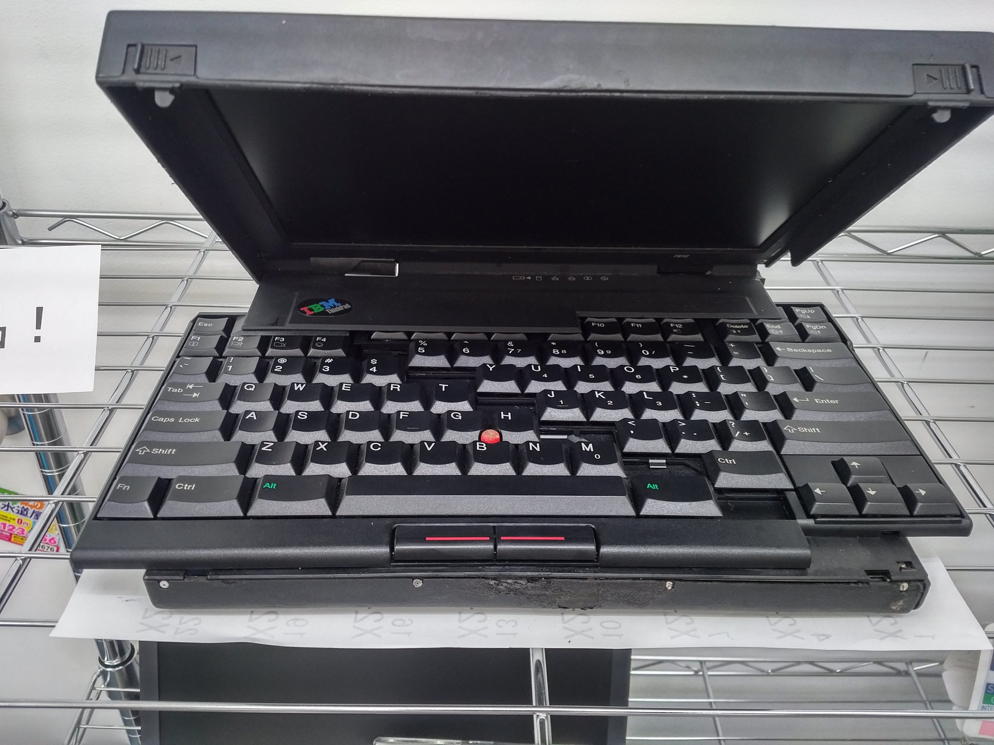 金柑 今見てもバタフライ機構はかっこいい Thinkpad T Co Nuls7x8f5p Twitter