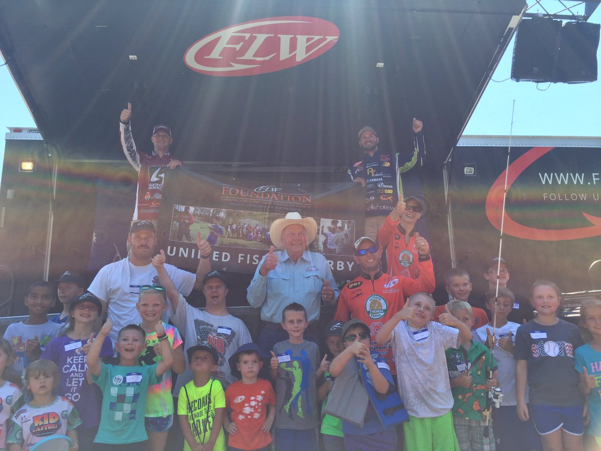 Thanks @FLWFishing and @ckelleyfishing for today's awesome  Unified fishing derby with our athletes! #PlayUnified
