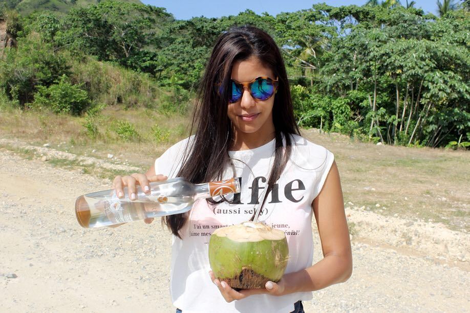 evelynarod's tweet photo. Coco + #cocosplash= el Caribe completo en un solo trago #macorixsabores #macorixcocosplash @ronmacorix … https://t.co/VkjxnVNfSA