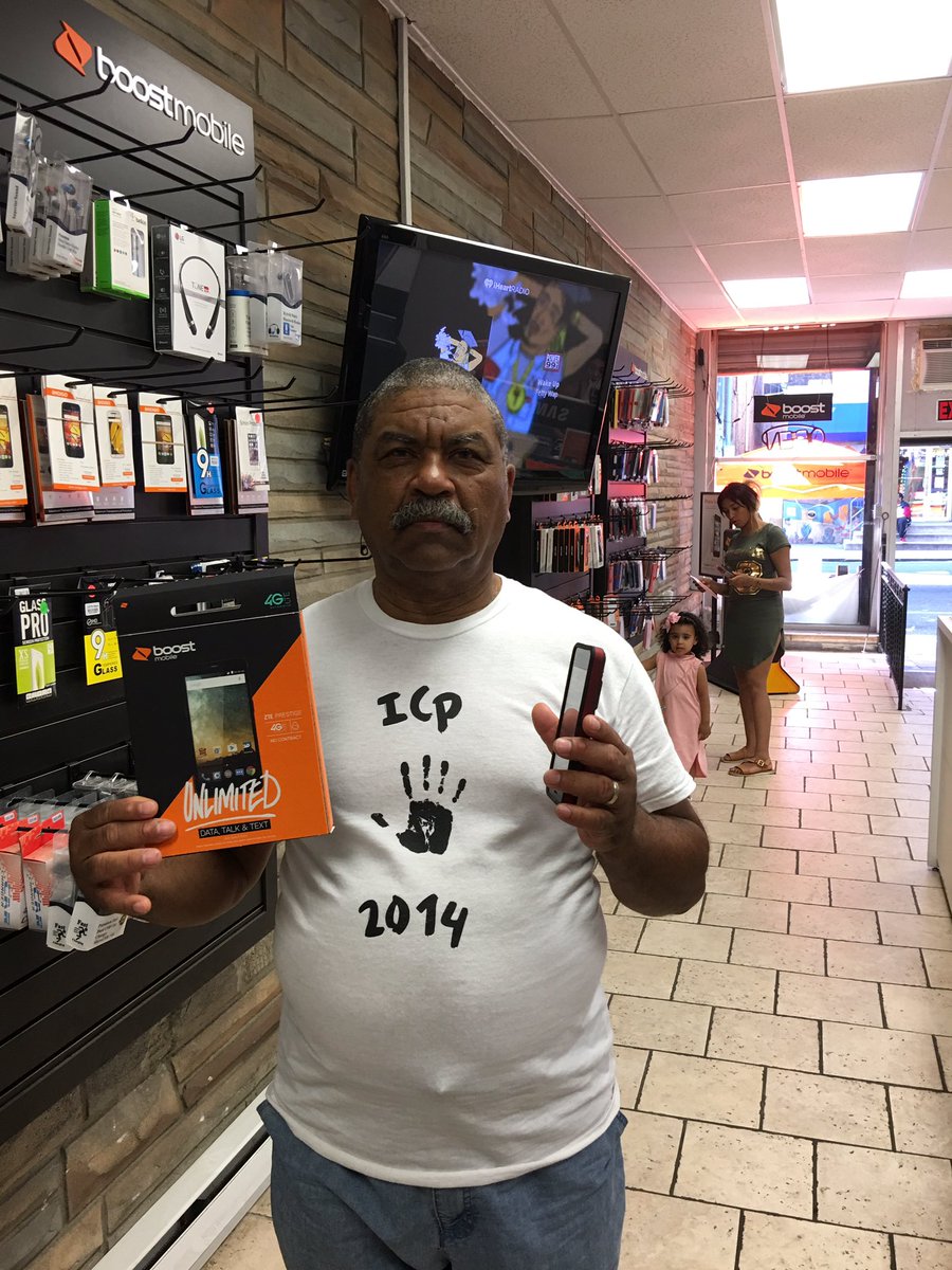 vtruongcao's tweet photo. When u #WorkHardPaySmart๐ณ on #BoostTakeover๐ธ #PhillyEvents๐ #PhillySavesTheWorld @MikeWodzisz @SPG_Simonson @Kpalet5 https://t.co/CME3CK6Ur3