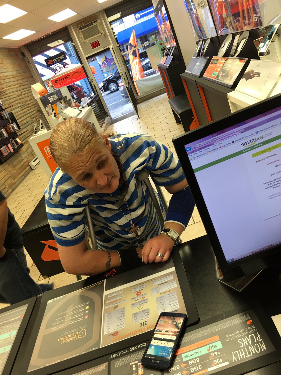 vtruongcao's tweet photo. When u #WorkHardPaySmart๐ณ on #BoostTakeover๐ธ #PhillyEvents๐ #PhillySavesTheWorld @MikeWodzisz @SPG_Simonson @Kpalet5 https://t.co/CME3CK6Ur3