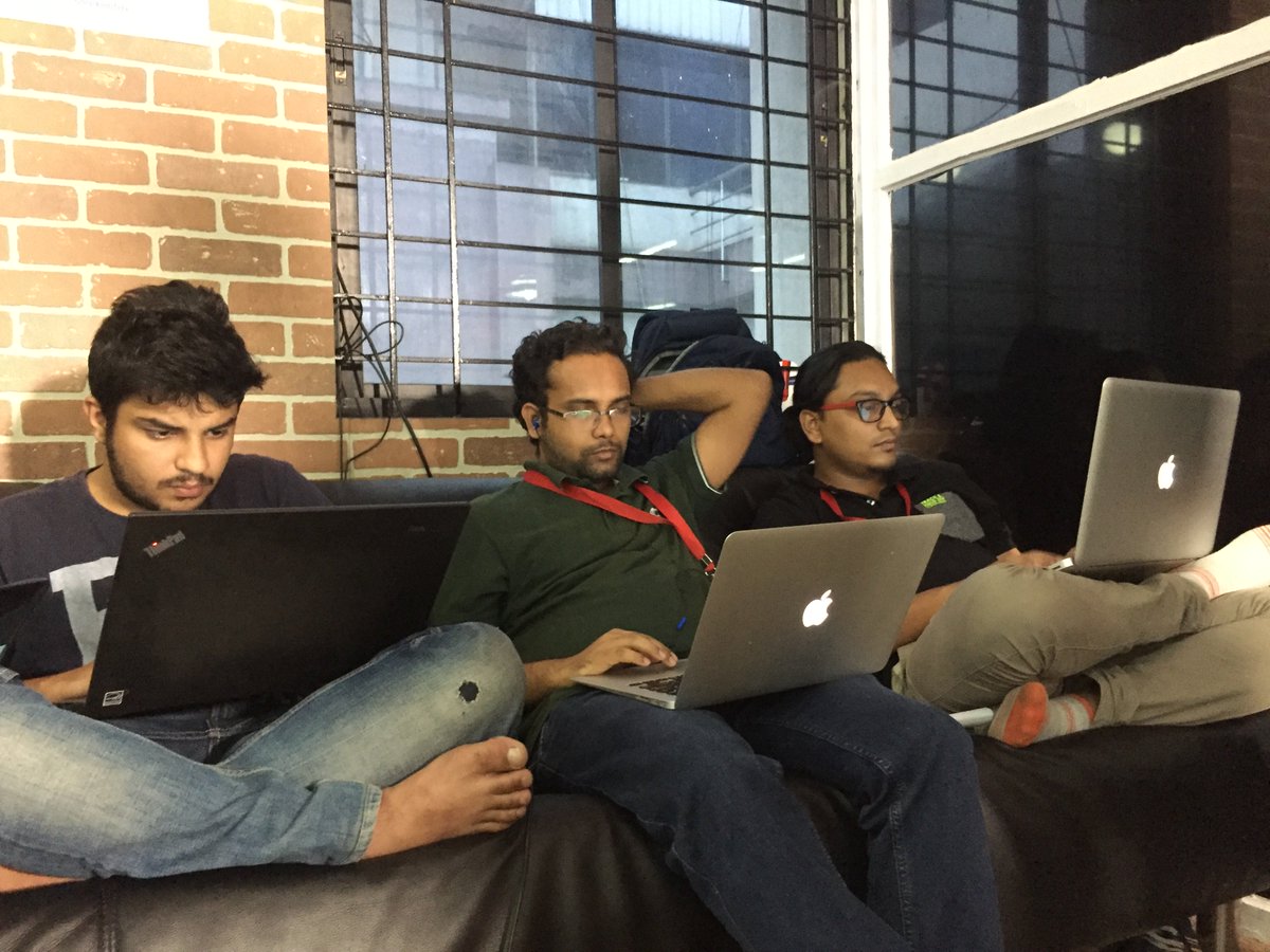 shadowfax_in's tweet image. The teams are only a few minutes away from the initial submission of their ideas! #ShadowfaxCodeWars