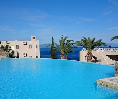 luxurytravel's tweet photo. Top 5 child-friendly hotels in Greece https://t.co/RBKeaguW2Y https://t.co/7mppapRZG8