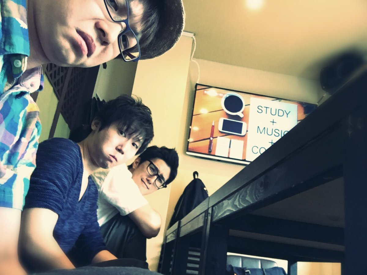 ぺちゃんこ 三人称 A Twitter 本日のニコバー道頓堀 背中に入場してる人達を感じながら開始まで身を隠してる僕達