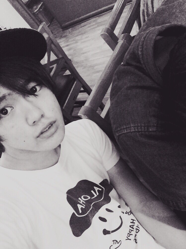 Ryoki_N0826's tweet photo. そして弟(次男)はちゃんと写ってくれない。 https://t.co/oO4vzVqv12