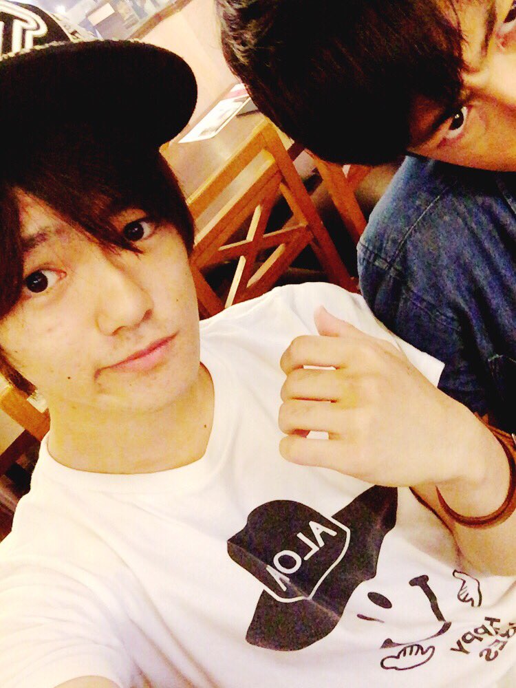 Ryoki_N0826's tweet photo. そして弟(次男)はちゃんと写ってくれない。 https://t.co/oO4vzVqv12