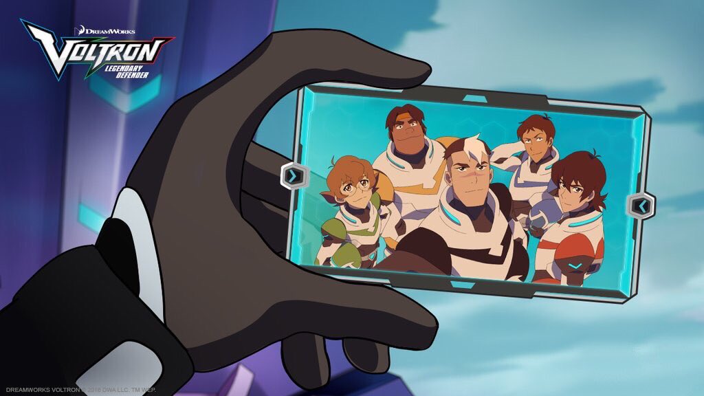 TopNewsFamily's tweet photo. #TopNetflix Poderoso #Voltron llega a salvar el Universo, ¡por fin! Estreno hoy en #Netflix https://t.co/nXz2RiOilK https://t.co/XL6XUXBe4U