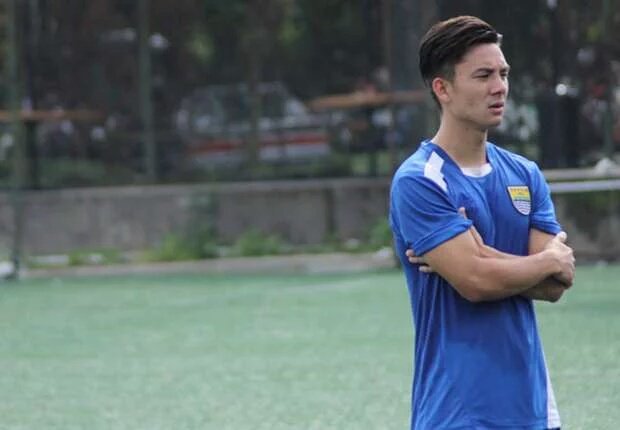 Kim : Piraku nyalahkeu Aeng wae :)