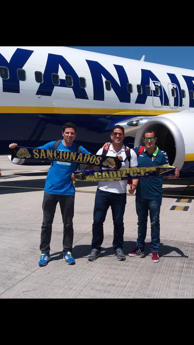 Perez_Lopez's tweet photo. Ya en Santander. Buen viaje a todos los cadistas desplazados. Mañana nos vemos!! #Vamos @Cadiz_CF  #SiSePuede https://t.co/i8sylb3bAn