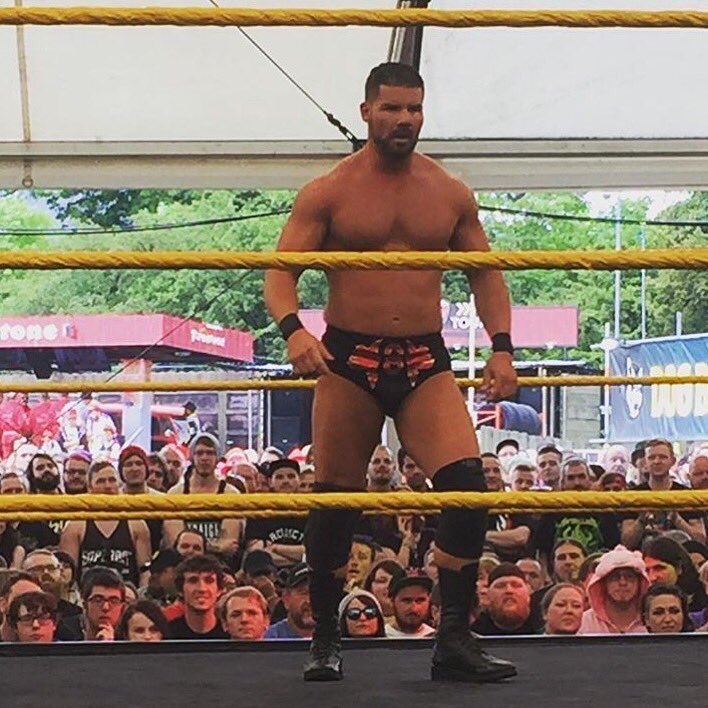 ThePWCorner_'s tweet photo. Bobby Roode at #NXTDownload. https://t.co/8vI55HakJd