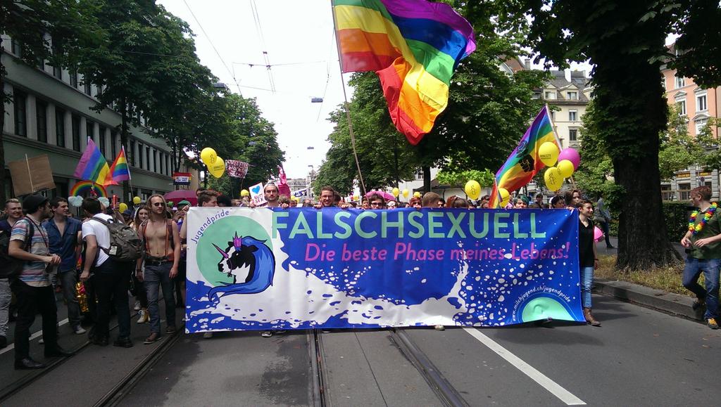 cominginn's tweet photo. #ZurichPride #teamforlove #cominginn #lovewins https://t.co/tTHQvosMKA