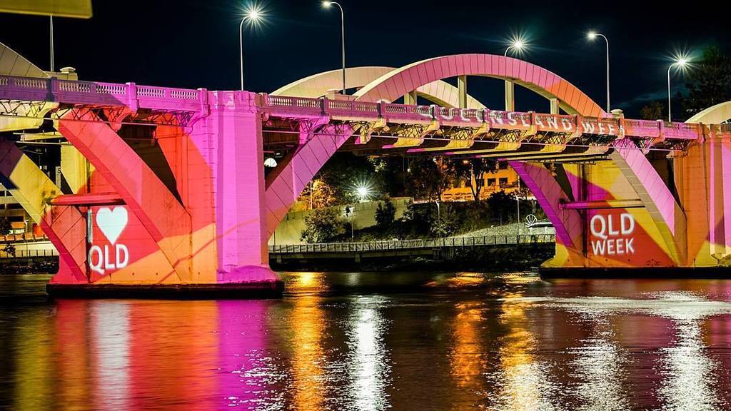 dnexplore's tweet photo. Happy #queenslandweek #queensland #wunderlust #tourismqueensland @discoverqueensland #disc… https://t.co/XfNsRcrvsQ https://t.co/99YyPFcBdB