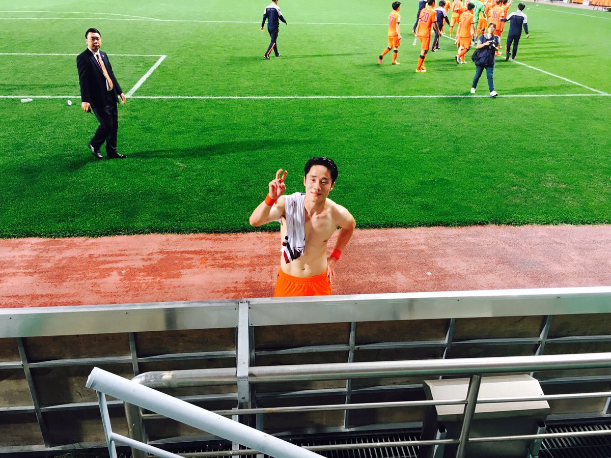 im_bkk's tweet photo. 제주 2위 축하해요 다음주에도 오빠응원하러 갈게요!!!!!!! 호남두 화이팅 @HONAMGJ https://t.co/9KLqgQLC2z