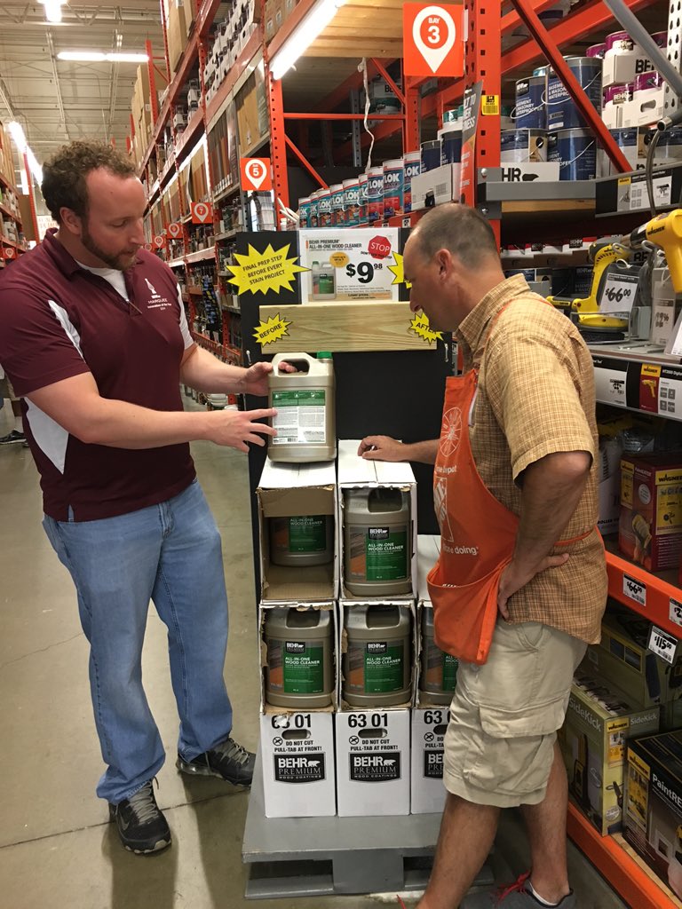 BehrRepZach's tweet photo. Doing some Saturday training on #DeckPrep with Super Charles and B.Nice! #BEHR #DrivingSales https://t.co/KFxqR118WS