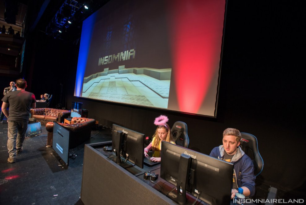 IGFestUK's tweet photo. For those of you love love #Minecraft... what do you like to build? Be sure to follow our friends @HypixelNetwork! https://t.co/vJQ2ooRs93