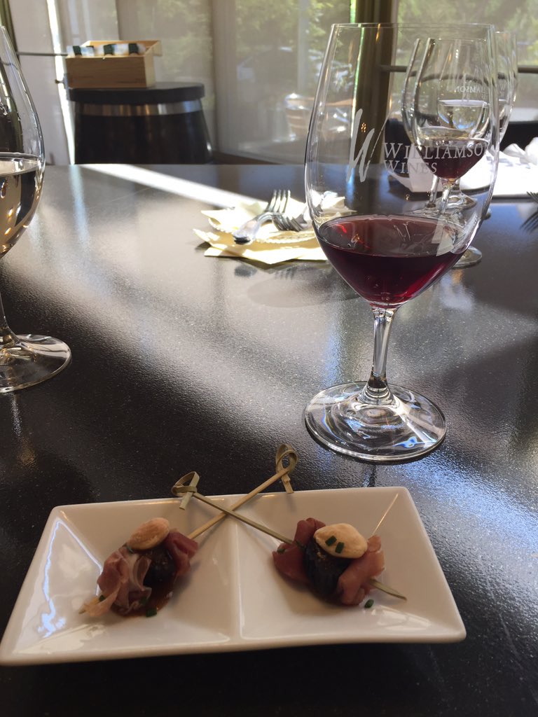 ghumber720's tweet photo. Enjoying Napa! Wishing you a beautiful morning ๐โค๏ธ https://t.co/BZDGfsWQcX