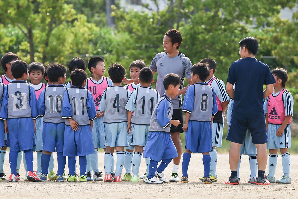 清武弘嗣 Kiyotake 子供達とサッカーをしました たくさん笑って楽しかったな