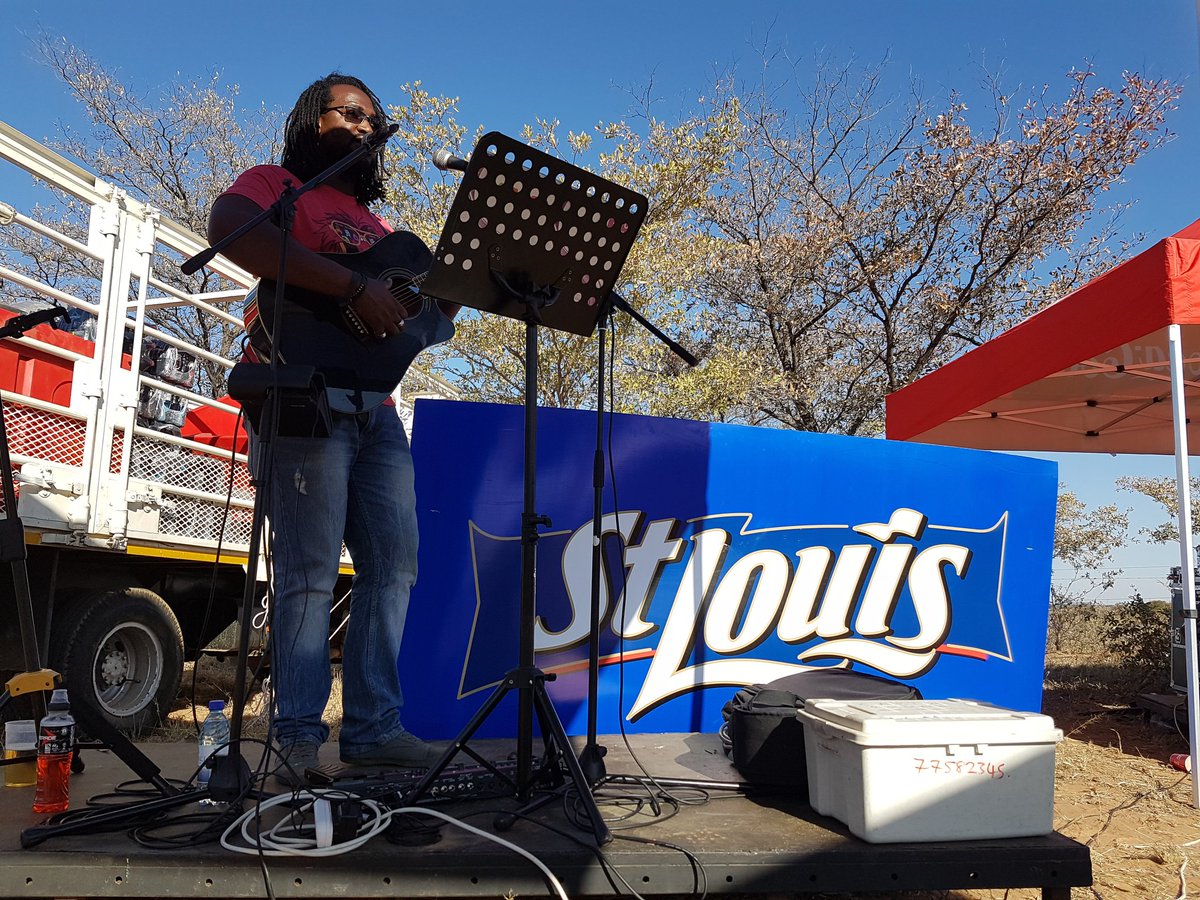 kalchalmtb's tweet photo. "He's like Botswana's version of @JeremyLoops" Cedric bringing the vibe again! @StLouisLager  #KalChal2016 https://t.co/BJaTLlwUCb