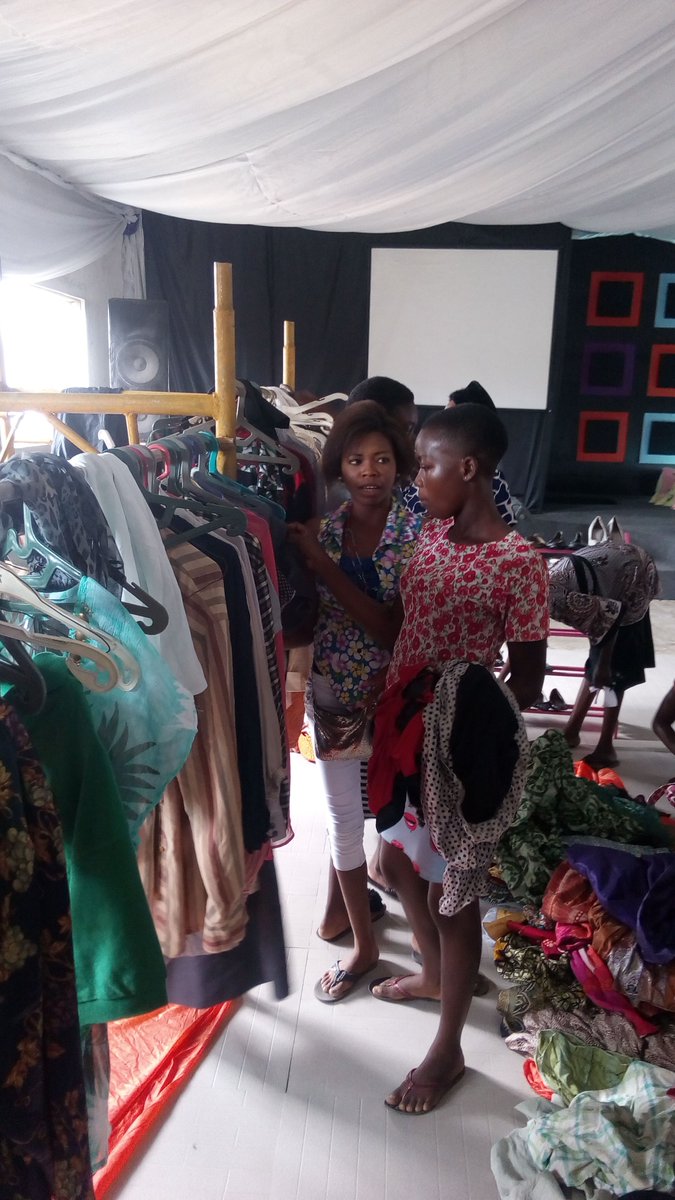 cgmreloaded's tweet photo. #PEOPLEHELPINGPEOPLE #HelpFair2016 #iOccupy @IdahosaLaurie @AnthonyAisien @pastordavidfeso @EddyOhwofasa https://t.co/2osibqfFif