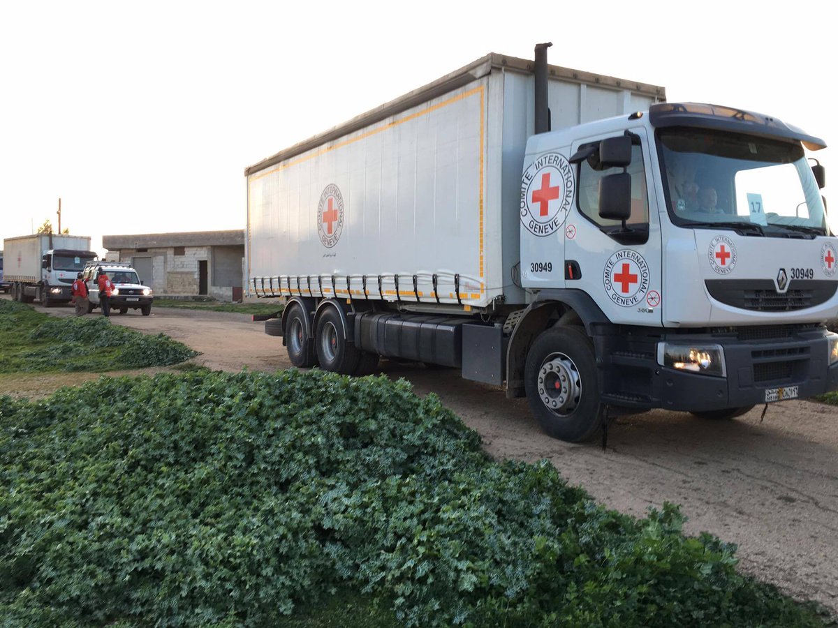 ICRC_sy's tweet photo. Finally! Today with @SYRedCrescent, we were able to enter Al Houleh with essential aid for 14,200 families. #Syria https://t.co/wWW9XCjgl9
