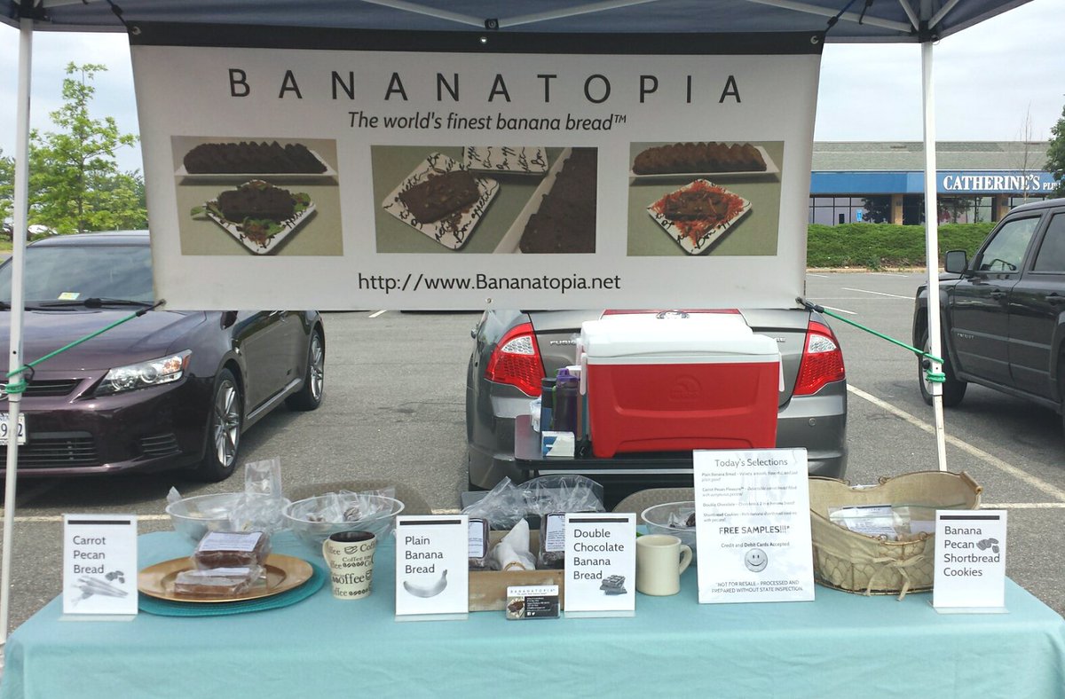 Bananatopia's tweet photo. All set up here at @smartmarkets @SpringfieldTWNC. Here till 2 - stop by &amp; see us!!! https://t.co/nDDTGYa3zr