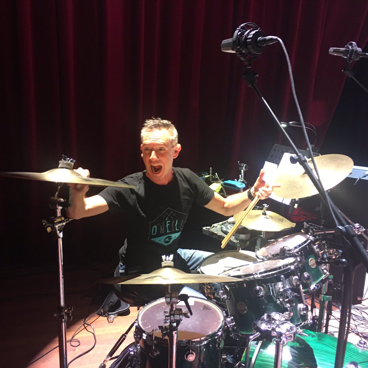 BORK_UNDERWEG's tweet photo. Drok met soundchecken @DrentsDlf @RTVDrenthe https://t.co/ZeCfifBR4L