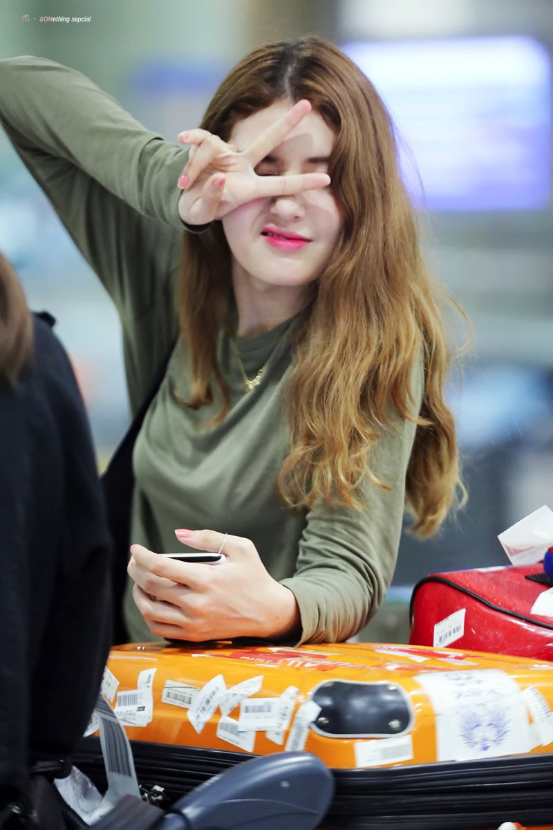 벌써2000팔이네요....부족한사진 지켜봐주셔서 감사합니다!앞으로 더 열심히 할게요~
i.imgur.com/Kd0ldDB.jpg