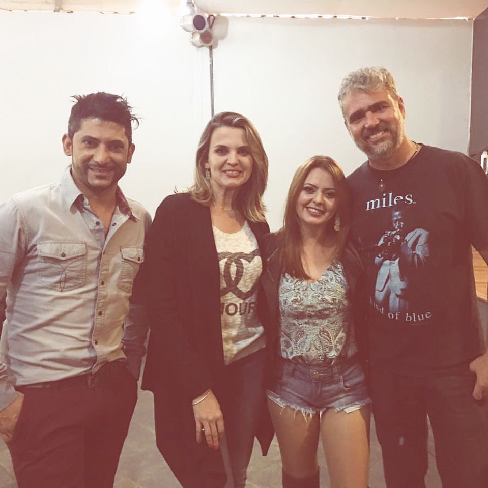 Com amigos especiais aqui em Noiva Do Cordeiro