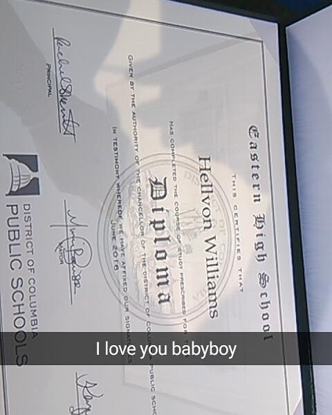 exclusivex_'s tweet photo. #e4hellvon I miss my cousin π’π https://t.co/FxeJZNbcsk
